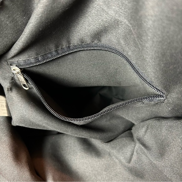 Multi-Colored Sequin Shoulder Bag w/ Silver Disappearing Heart Bag - Picture 9 of 16